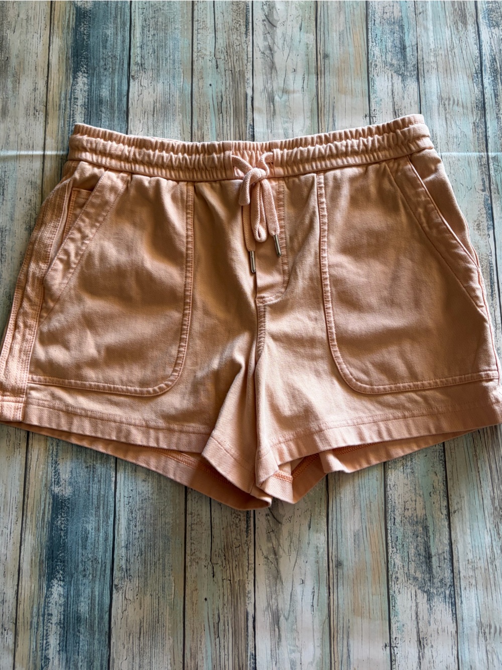 Athleta Farallon Peach Drawstring Shorts Size Small